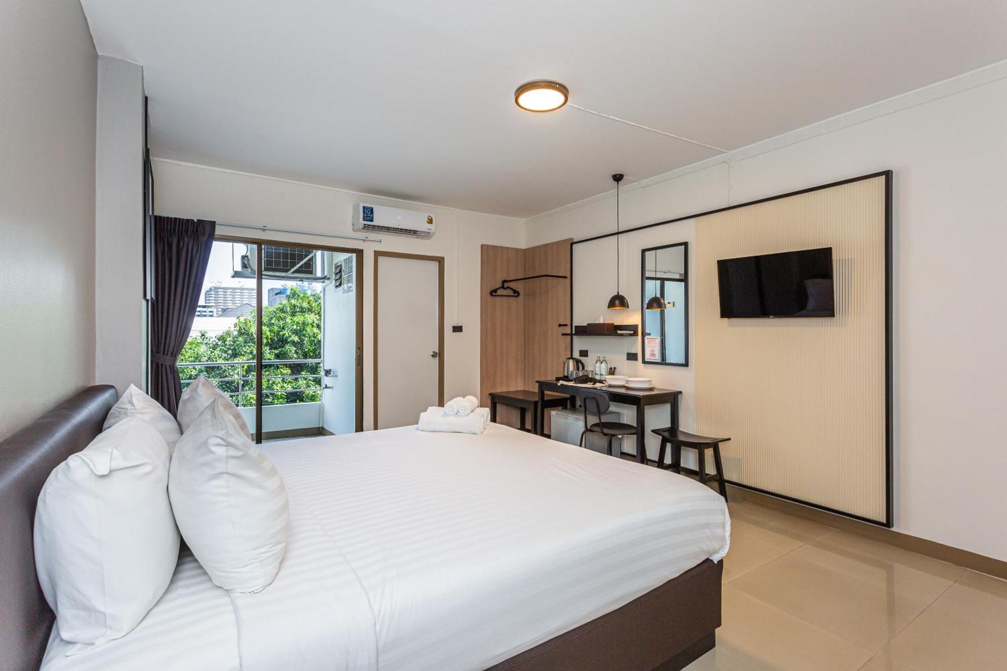 Ck2 Hotel Bangkok Exterior foto